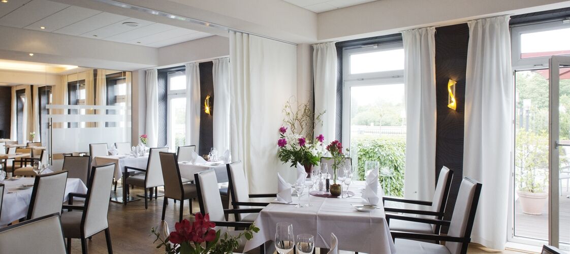 Hafenhotel Pommernyacht Ueckermünde Esterno foto